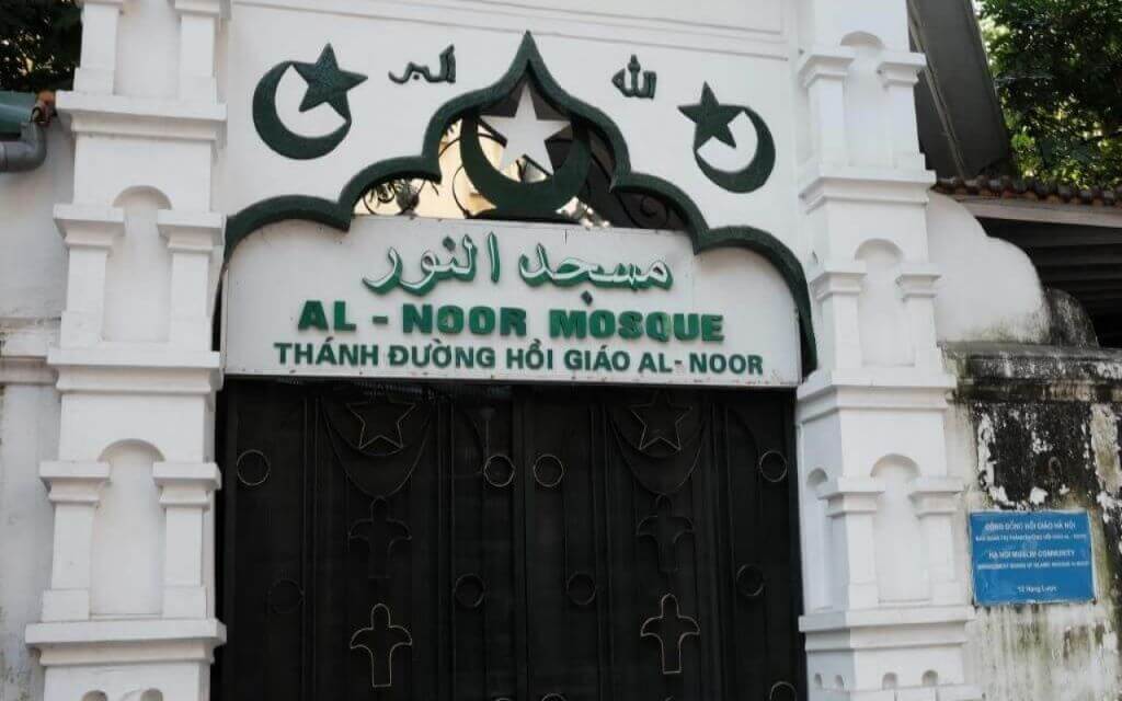 Al - Noor Mosque in Hanoi - Discover Hanoi Muslim Tour 6 Days – 5 Nights