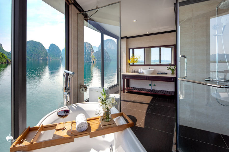 President Suite 1 Bathtub 2 Halong Bay Muslim Cruise