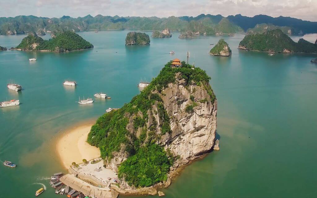 Titop Beach - Hanoi Muslim Tour 5 Days