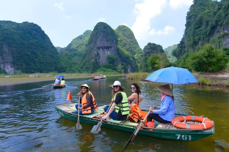 Hanoi Muslim Tours, Vietnam Halal-Friendly Travel Packages Trang An, Ninh Binh: UNESCO Boat Trip Routes, Tickets & Tips (2026)