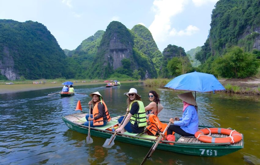 Trang An Eco-tourism Complex Ninh Binh Muslim Tour 1 day