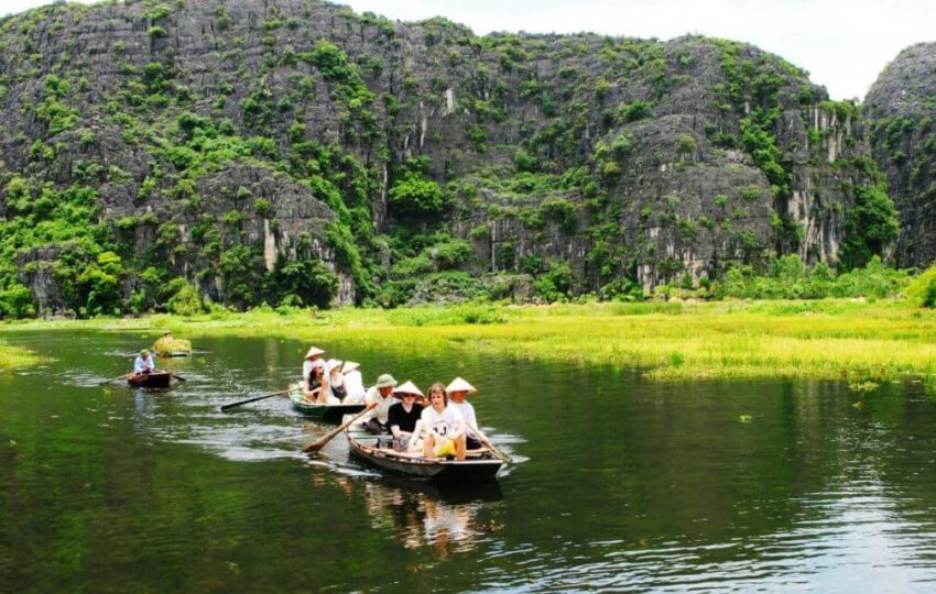 Hanoi - Hoa Lu - Tam Coc - Mua cave Muslim Day Trip