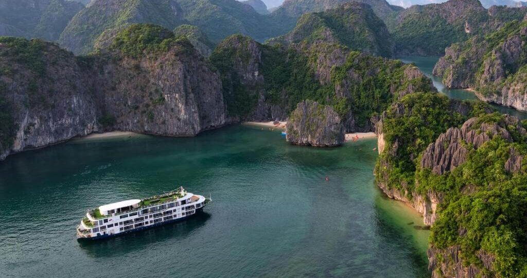 Discover Halong Halal Cruises, Halong Muslim Cruise Vietnam