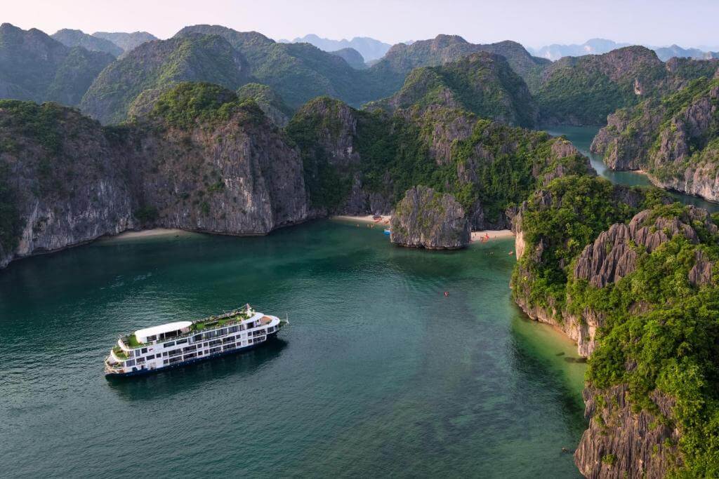 Hanoi Muslim Tours, Vietnam Halal-Friendly Travel Packages Halong Bay Halal Cruises