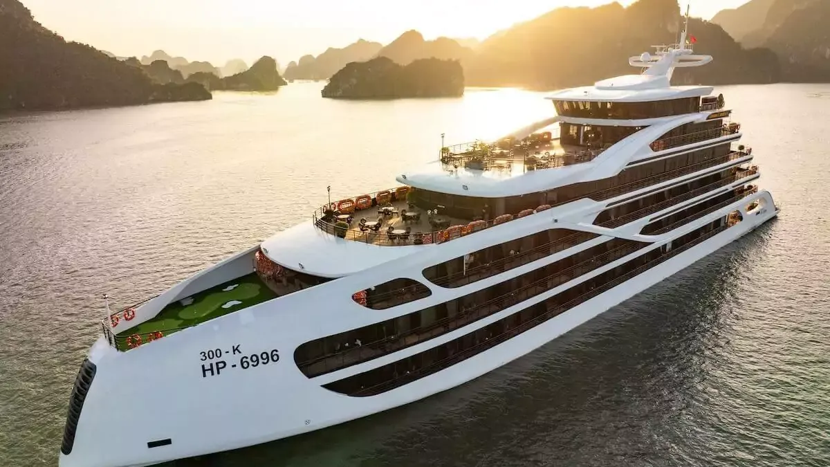Diana Cruise Halong Bay