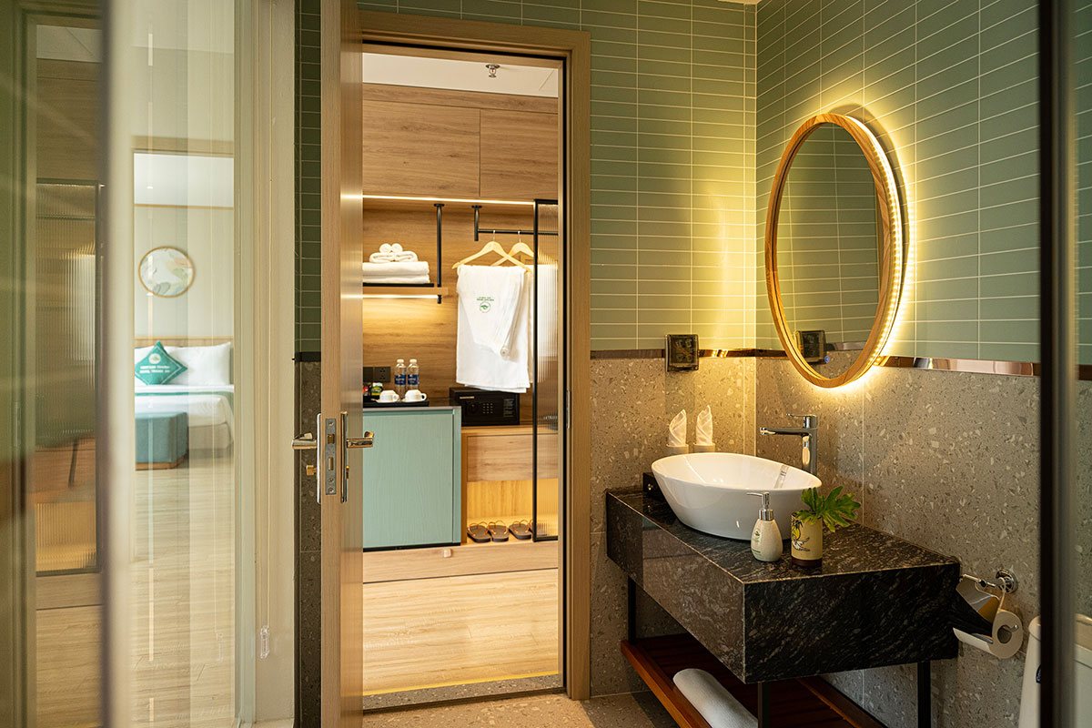 Bathroom at Heritage Charm Hotel Trang An