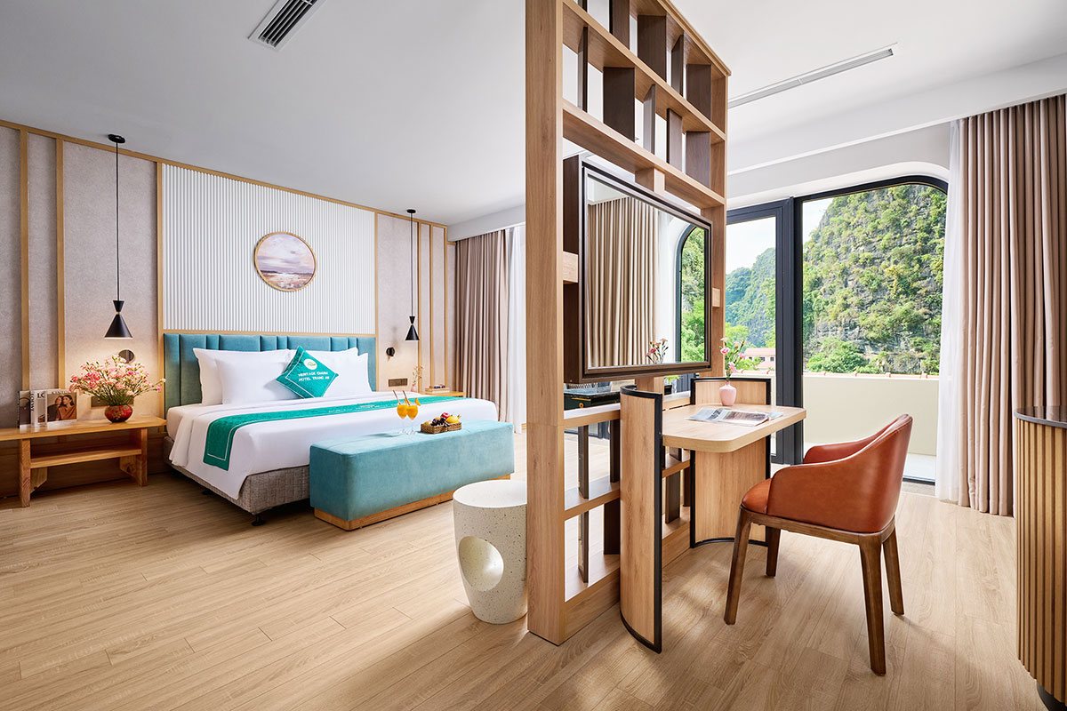 Bedroom of the Presidential Suite at Heritage Charm Hotel Trang An