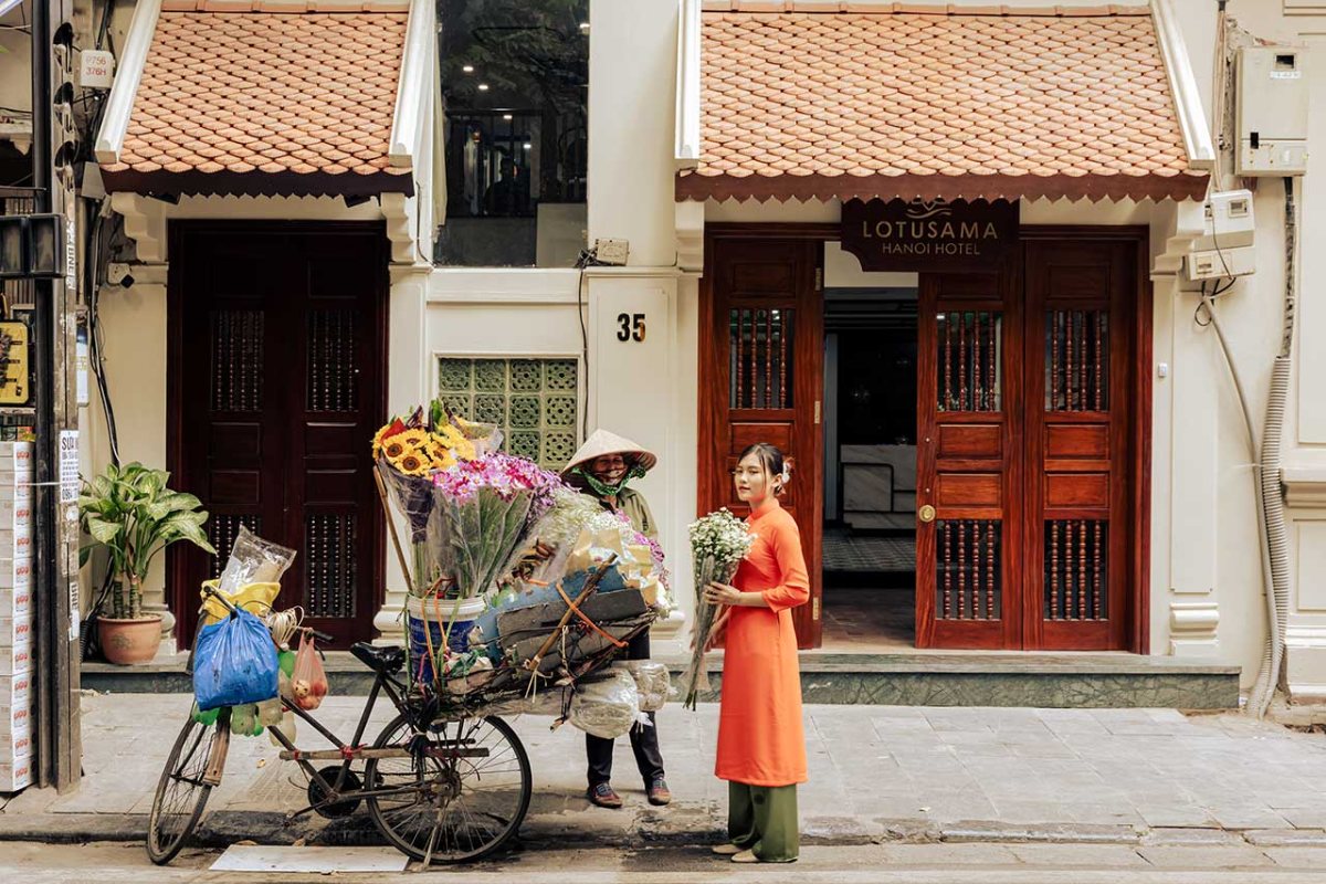 Entrance of Lotusama Hanoi Hotel