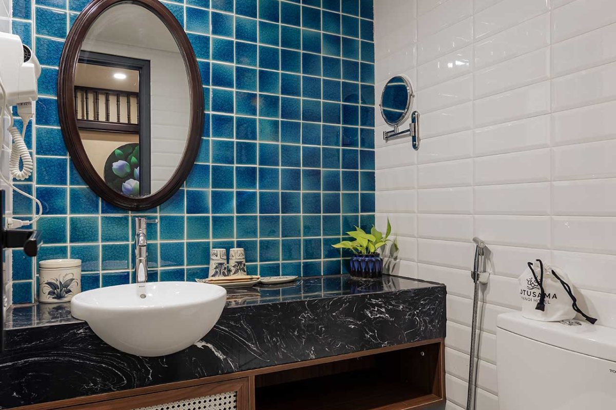 Bathroom of the Lotusama Suite Balcony