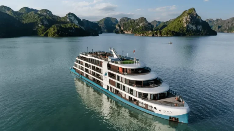 Lyra Grandeur Cruise Halong Bay