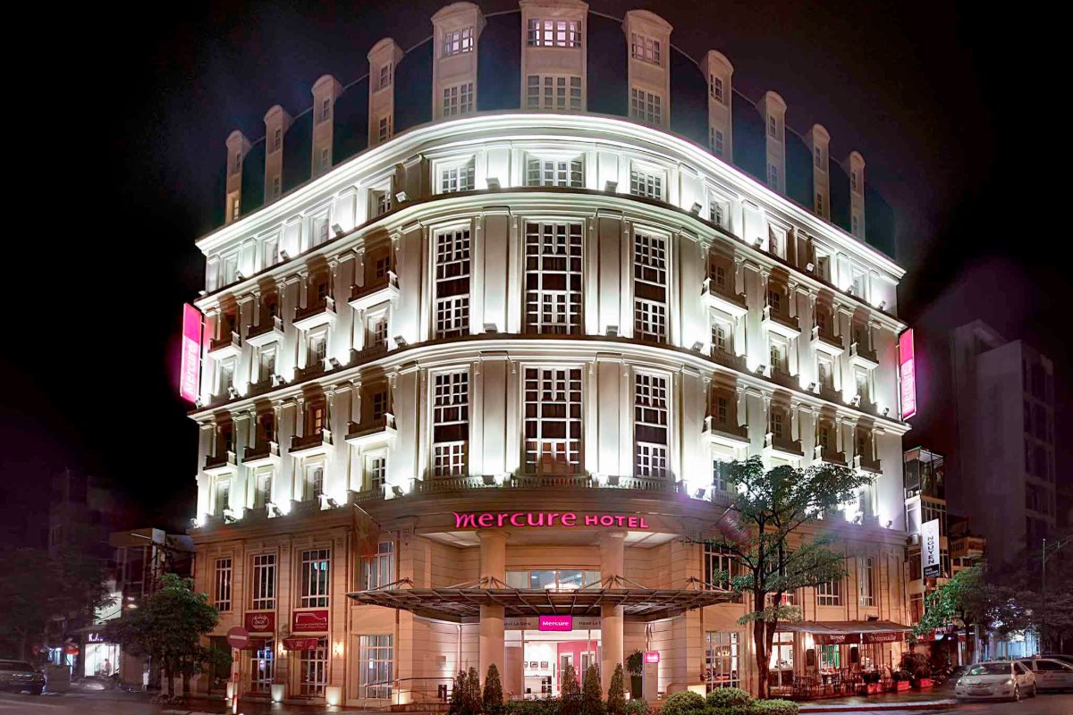 Mercure Hanoi La Gare building at night