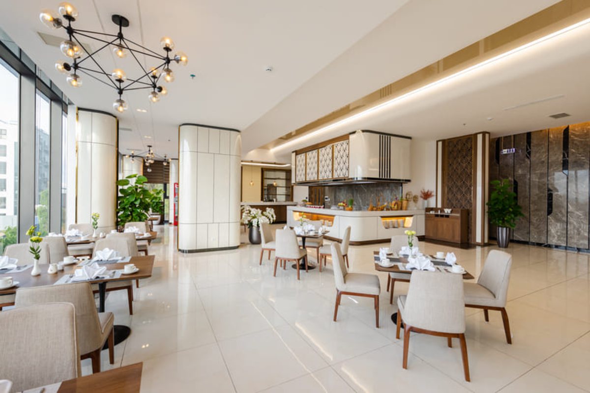 Tra Co Restaurant at Muong Thanh Grand Bai Chay
