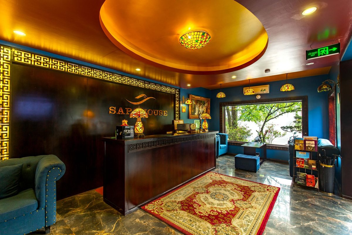 Reception and lobby of Sapa House Hotel in Sapa