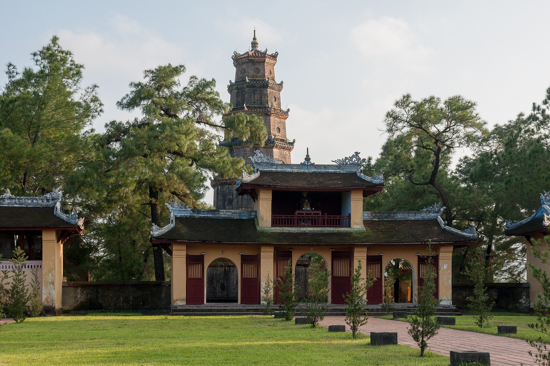 Thien Mu Pagoda, Hue