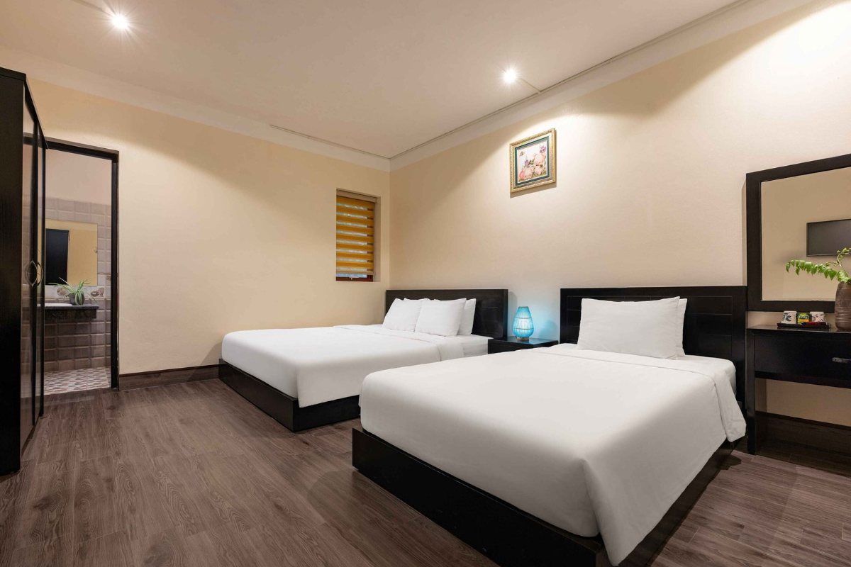 Deluxe Pool View room at Trang An Heritage Garden